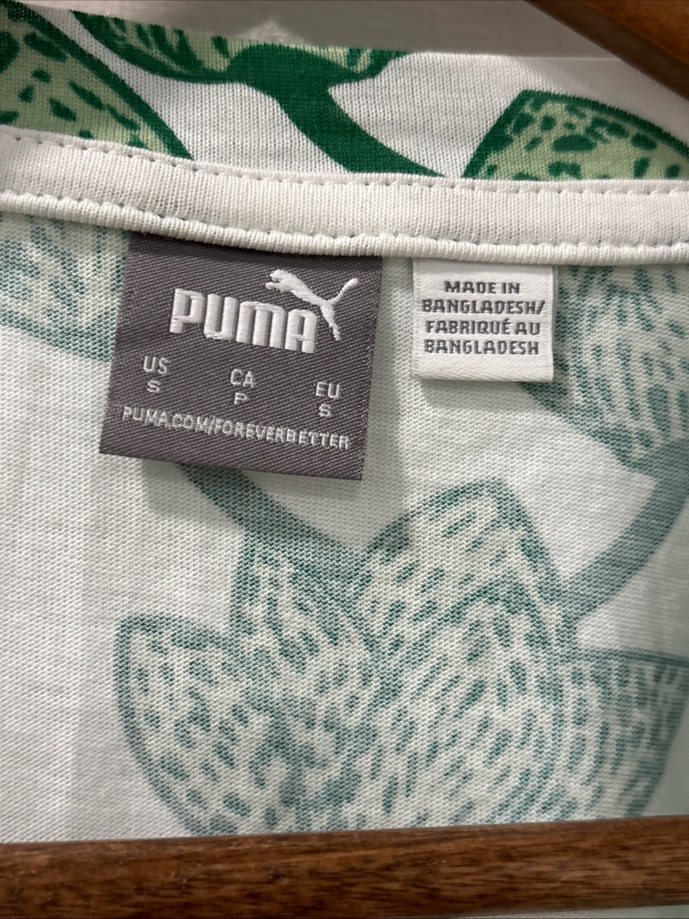 Puma Women’s ESS+ Blossom AOP Lounge Set Archive Green Size S Shorts & T-shirt - Picture 8 of 13
